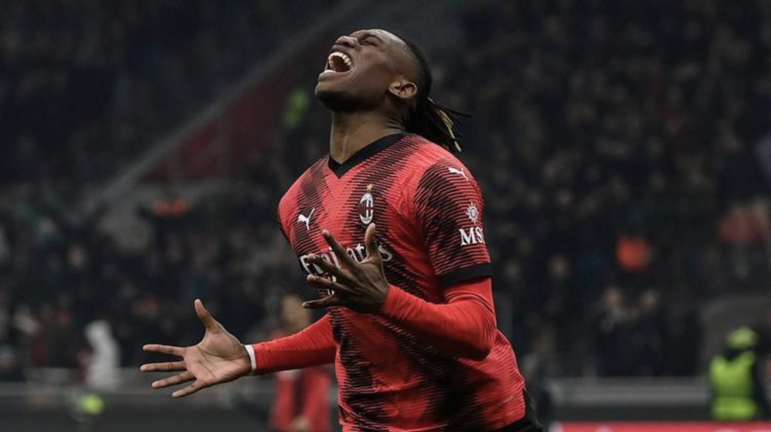 必一运动-AC米兰客场取胜，积分追赶领头羊(ac米兰晋级)  第2张